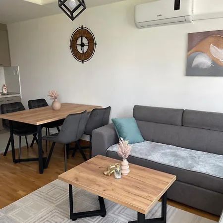 Apartment Stan Na Dan K&v